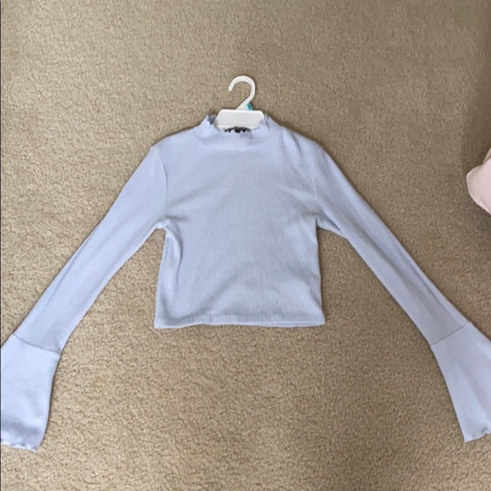 Forever 21 Semi cropped long bell sleeve top